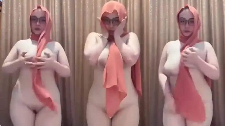 Bokep Bu Guru Salsa Telanjang Pamer Body Viral